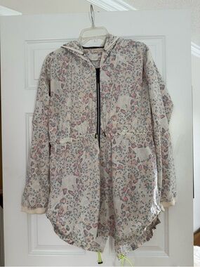 Hologram Cream Hooded Jacket with Pink & Gray Leopard Print